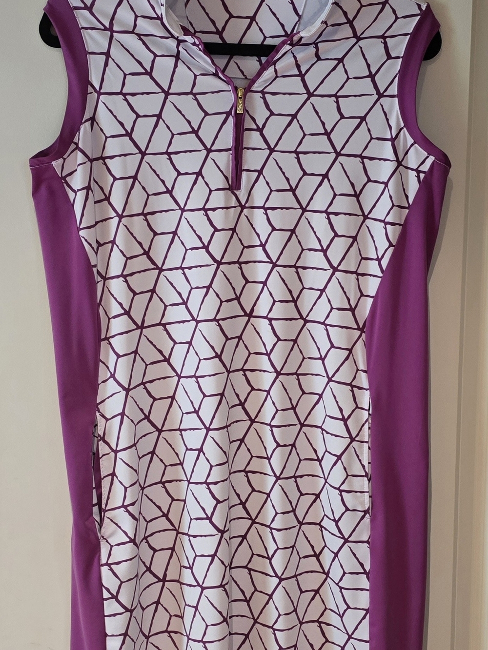 Lopez Sleeveless White & Purple Geometric Golf Dress